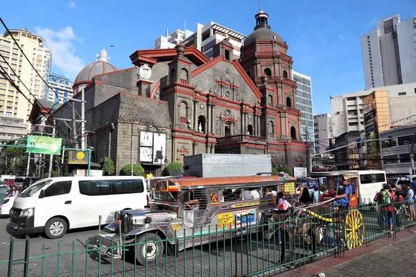 Manila Filipinas Noviembre 2017 Gente Conduce Tráfico Pesado Manila Filipinas — Foto de Stock