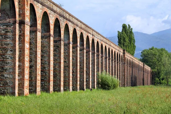 Punto Riferimento Italia Antico Acquedotto Neoclassico Nottolini Lucca Toscana — Foto Stock