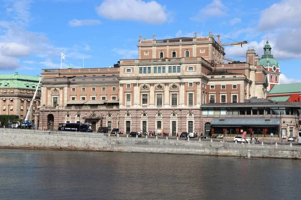 Stockholm Suecia Agosto 2018 Gente Pasa Por Royal Swedish Opera —  Fotos de Stock