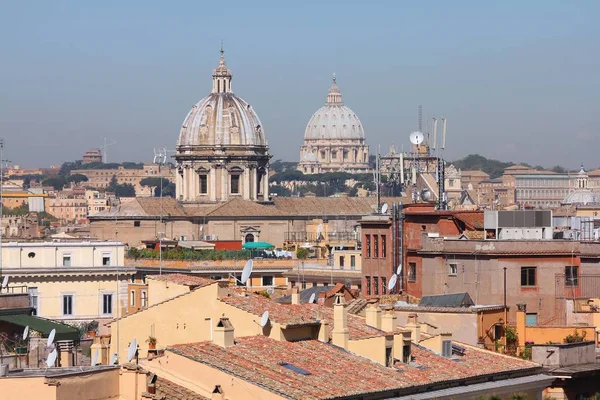 Skyline Rome Włoszech Widok Miasto Kopułami Kościoła — Zdjęcie stockowe