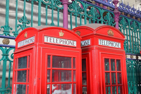 Ngiltere Londra Telefon Kırmızı Telefon Kabinleri — Stok fotoğraf