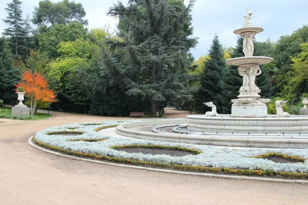 Сабатини Jardines Sabatini Мадриде Испания — стоковое фото