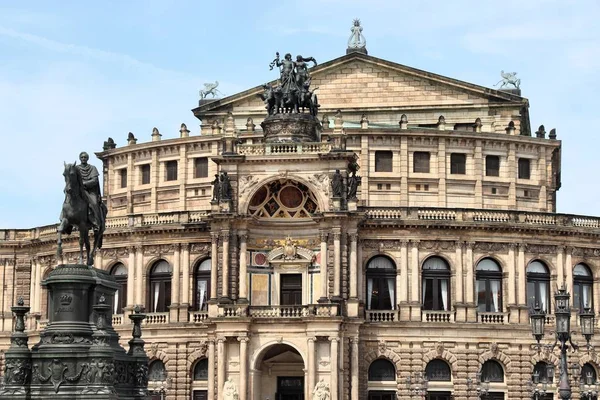 Dresden Alemanha Semperoper Edifício Ópera Estatal Saxônica — Fotografia de Stock