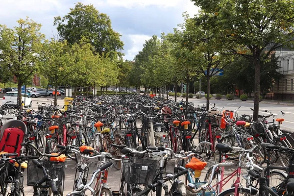 Linkoping Schweden August 2018 Massive Fahrradabstellplätze Linkoping Schweden Linkoping Ist — Stockfoto