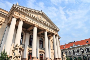 Oradea, Romanya - Bihor İlçe Milli Tiyatrosu Avrupa'nın eski bina.