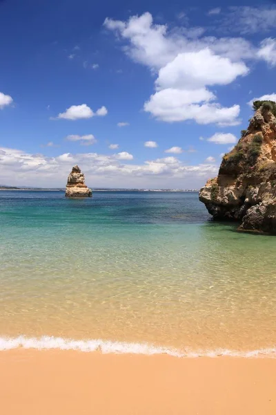 Portugali Atlantin Rannikon Maisema Algarven Alueella Praia Camilo Hiekkaranta — kuvapankkivalokuva
