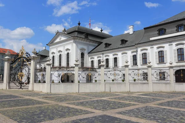 Bratislava Slovakia Grassalkovich Palace Seat President Slovakia Governmental Building — Stock Photo, Image