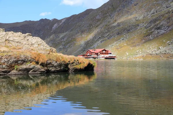 Făgăraş Bergen Rumänien Vacker Utsikt Över Lake Balea — Stockfoto