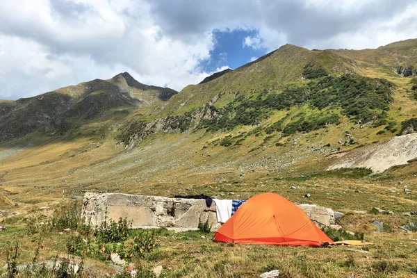 Montagne Fagaras Romania Campeggio Nella Valle — Foto Stock