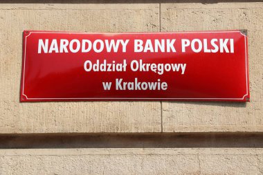 Krakow, Polonya - 28 Ağustos 2018: Krakow Narodowy banka Polski (Polonya Ulusal Bankası) işareti. NBP Polonya para birimi Zlotisi (Pln kontrol Merkez Bankası olduğunu).