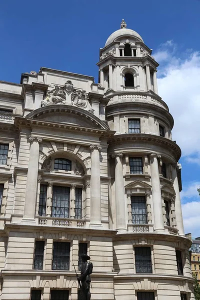 London Government Building Whitehall Старая Военная Контора — стоковое фото