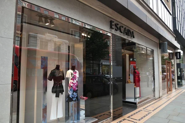 London Egyesült Királyság Július 2016 Escada Áruházban Sloane Street Londonban — Stock Fotó