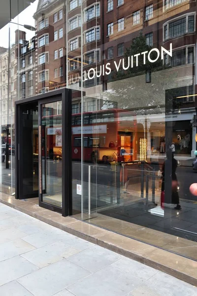 Лондон Великобритания Июля 2016 Года Louis Vuitton Sloane Street Лондон — стоковое фото