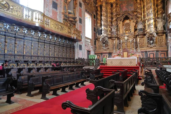 葡萄牙波尔图 2018年5月24日 波尔图圣母升天大教堂 教堂以罗马式 巴洛克式和哥特式风格为特色 — 图库照片