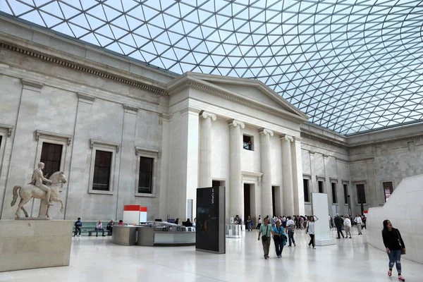 Londýn Spojené Království Července 2016 Lidé Navštěvují Britské Muzeum Velké — Stock fotografie