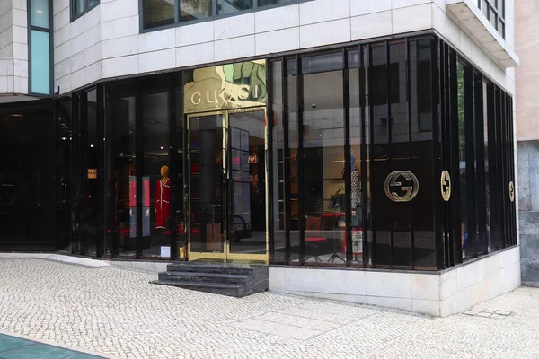 葡萄牙里斯本 2018年6月6日 里斯本自由大道 自由大道 的古奇豪华时装店 这条大道以奢侈品牌购物而闻名 — 图库照片