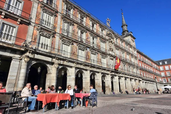 Мадрид Испания Октября 2012 Года Люди Посещают Площадь Plaza Mayor — стоковое фото