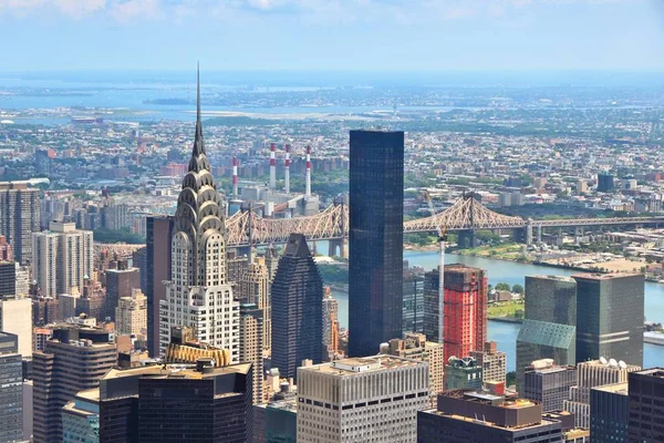ニューヨーク市ミッドタウン マンハッタンとクイーンズ空撮 — ストック写真
