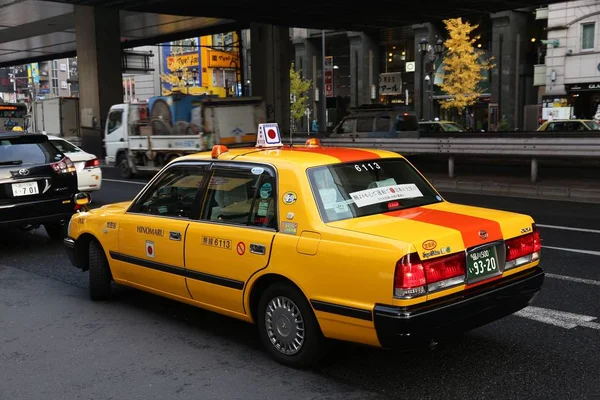 Tokyo Japão Dezembro 2016 Taxi Taxi Drives Roppongi District Tokyo — Fotografia de Stock