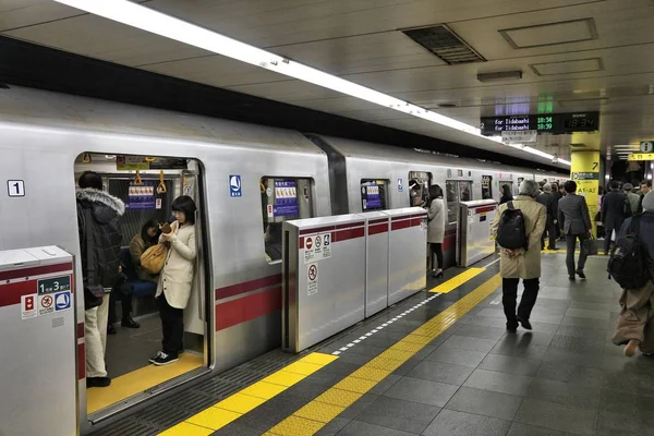 Tokyo metrostation — Stockfoto