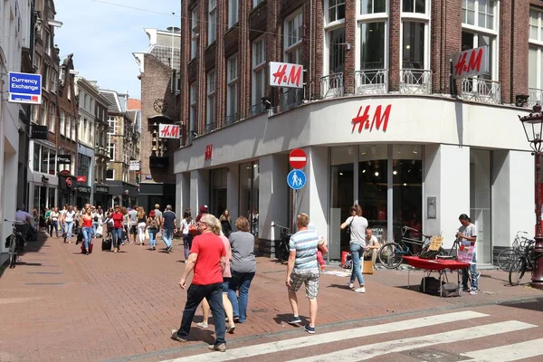 Shopping i Amsterdam — Stockfoto