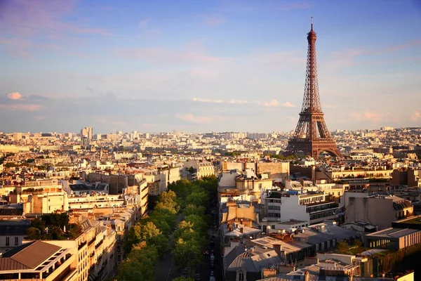 Zonsondergang skyline van Parijs — Stockfoto