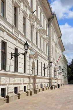 Pecs Kossuth Meydanı