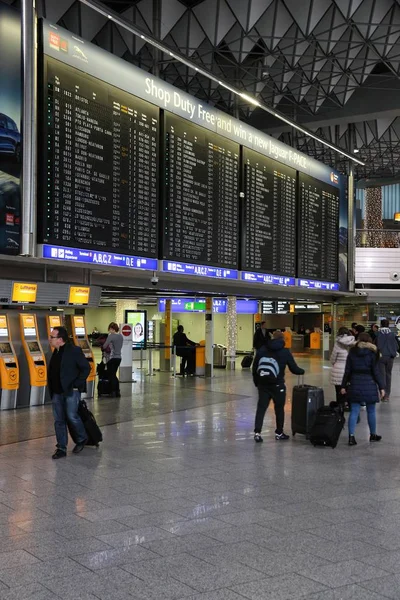 Międzynarodowe lotnisko we Frankfurcie — Zdjęcie stockowe