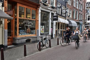 Amsterdam bisikletçiler