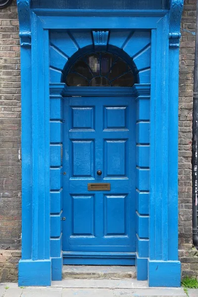 Лондонські передні двері — стокове фото
