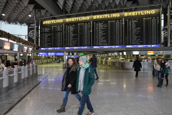 Międzynarodowe lotnisko we Frankfurcie — Zdjęcie stockowe