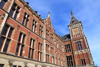 Amsterdam Tren Garı