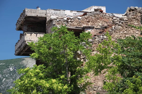 Ruina de guerra Mostar — Foto de Stock