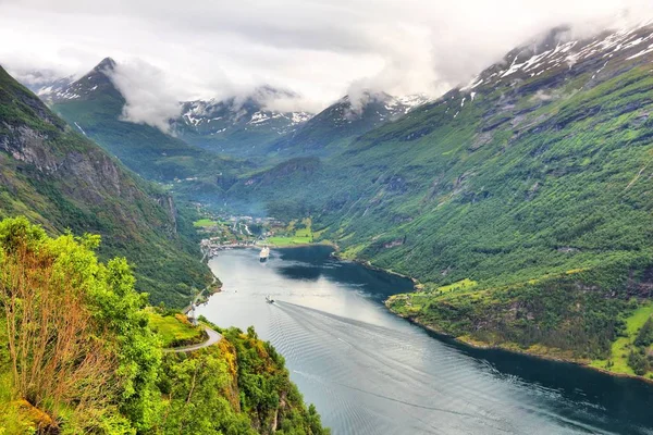 Geiranger Fiord na šířku — Stock fotografie