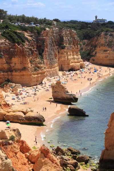 Marinha Beach, Portugali — kuvapankkivalokuva