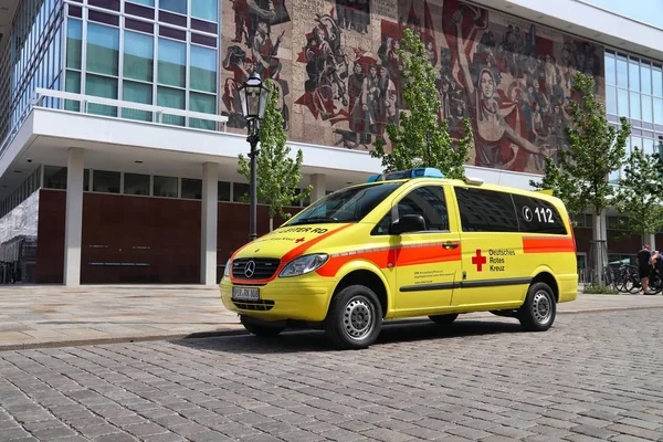 Ambulance v Německu — Stock fotografie