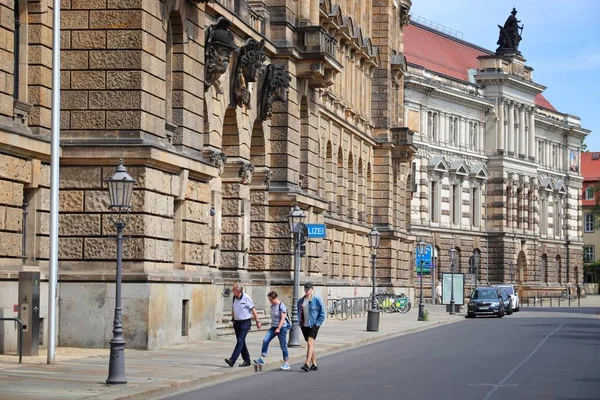 Dresden polis Station — Stockfoto