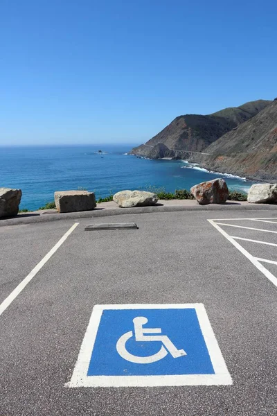 Estacionamento para deficientes — Fotografia de Stock