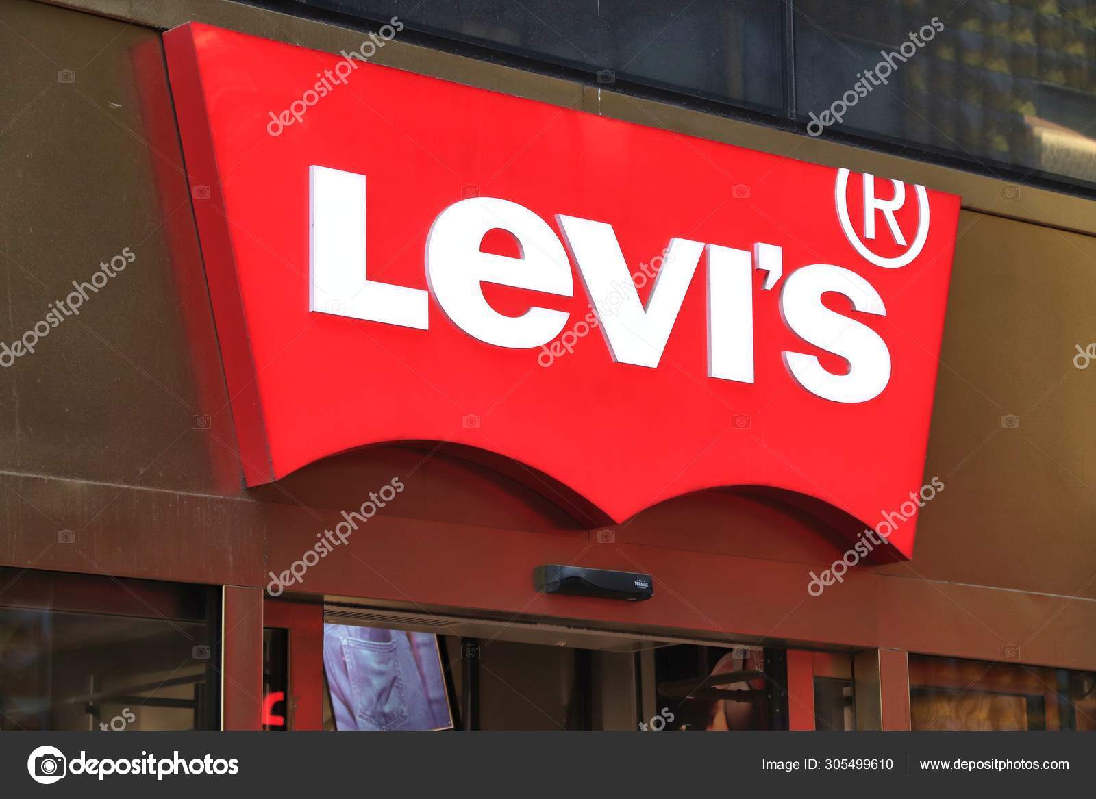 levi mall of africa