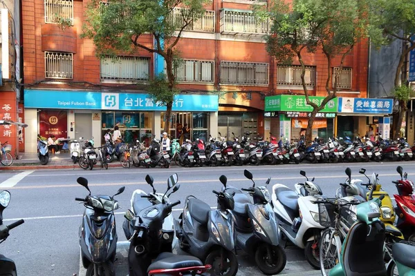 Estacionamiento de scooter Taiwán —  Fotos de Stock