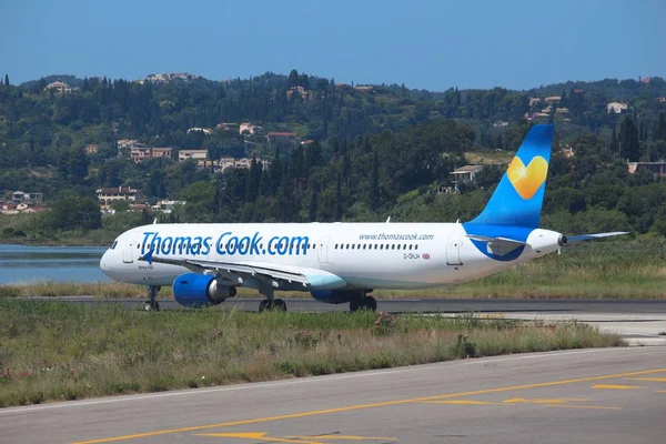 Thomas Cook aircraft — Stock Photo, Image