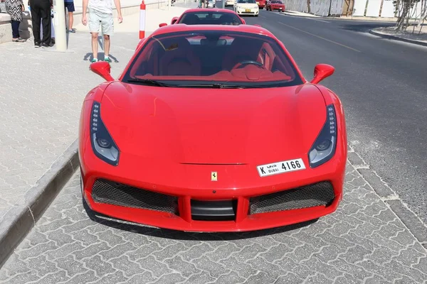 Dubai carros de luxo — Fotografia de Stock