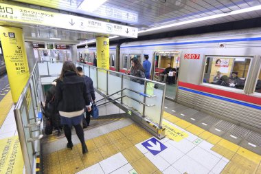 Tokyo metro istasyonu