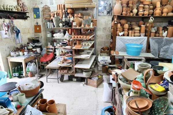 Grottaglie ceramics workshop — Stock Photo, Image