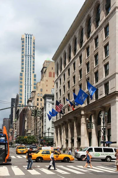 New York Usa Juli 2013 Mensen Lopen Door City University — Stockfoto