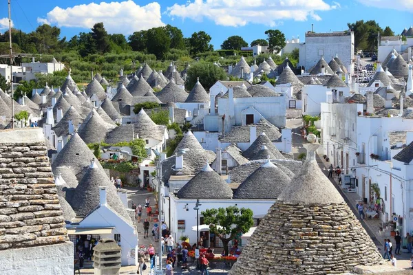 Alberobello Talya Mayıs 2017 Insanlar Alberobello Talya Ziyaret Ediyor Alberobello — Stok fotoğraf