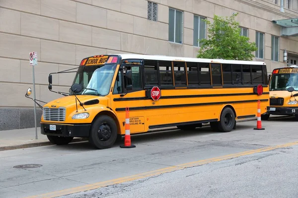 Kansas City Eua Junho 2013 Ônibus Escolares Típicos Americanos Kansas — Fotografia de Stock