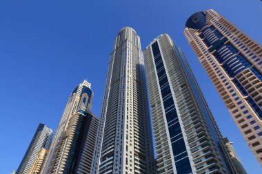 Dubai Marina silueti. Dubai şehri, Birleşik Arap Emirlikleri.