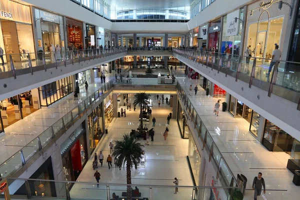 Dubai Emirados Árabes Unidos Novembro 2017 Compradores Visitam Dubai Mall — Fotografia de Stock