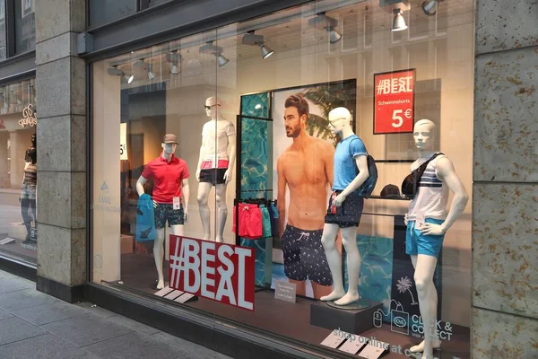 Dresden Germany May 2018 Window Display Clothes Shop Dresden Germany — Stock Photo, Image